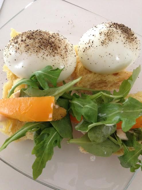 Hard Bolied Egg Sandwhich 