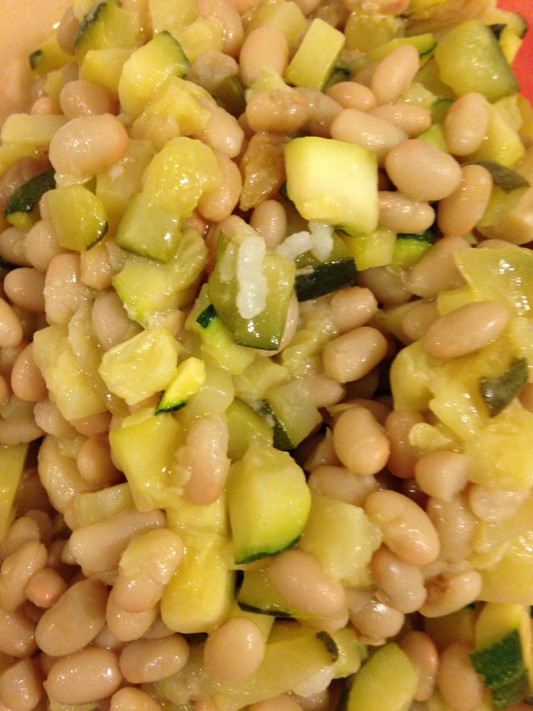 Zucchini garlic and beans